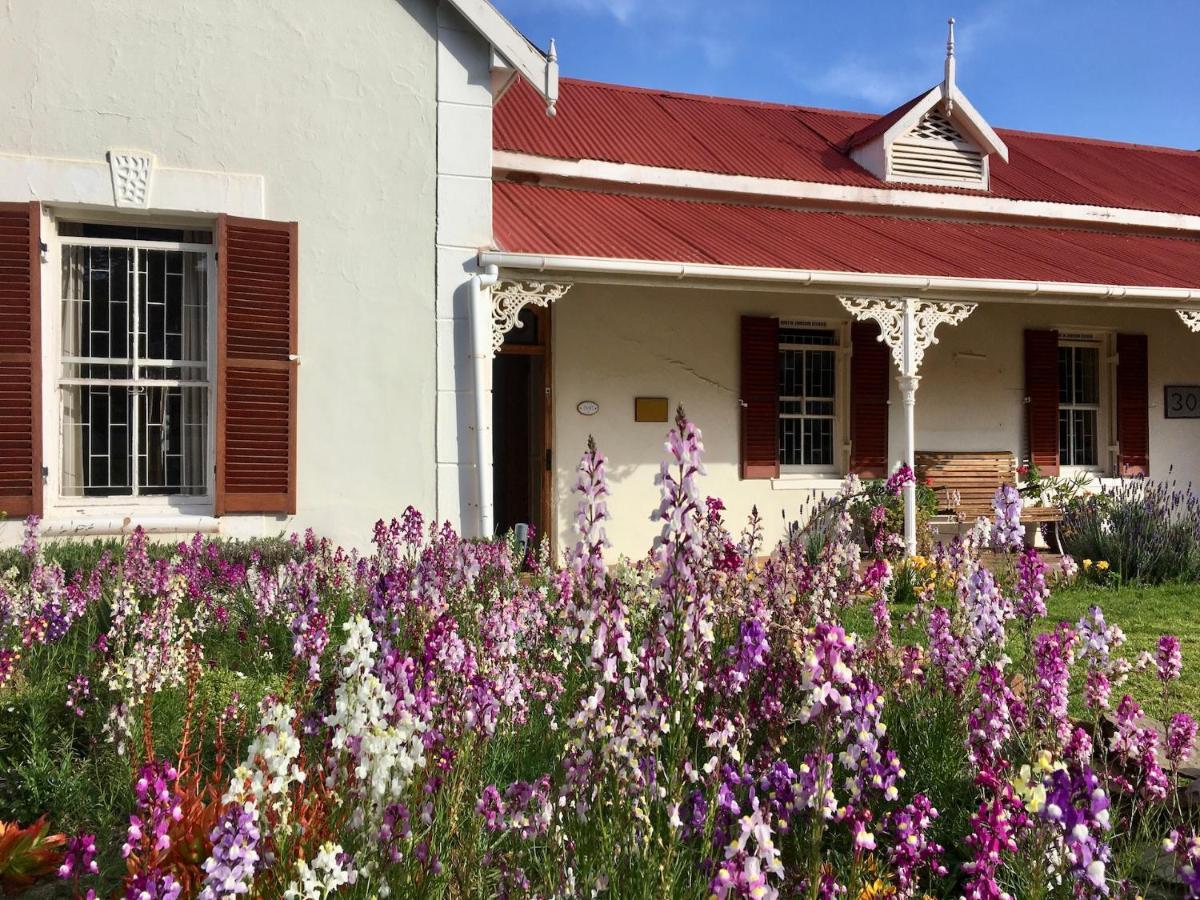 John Montagu Accommodation Extérieur photo